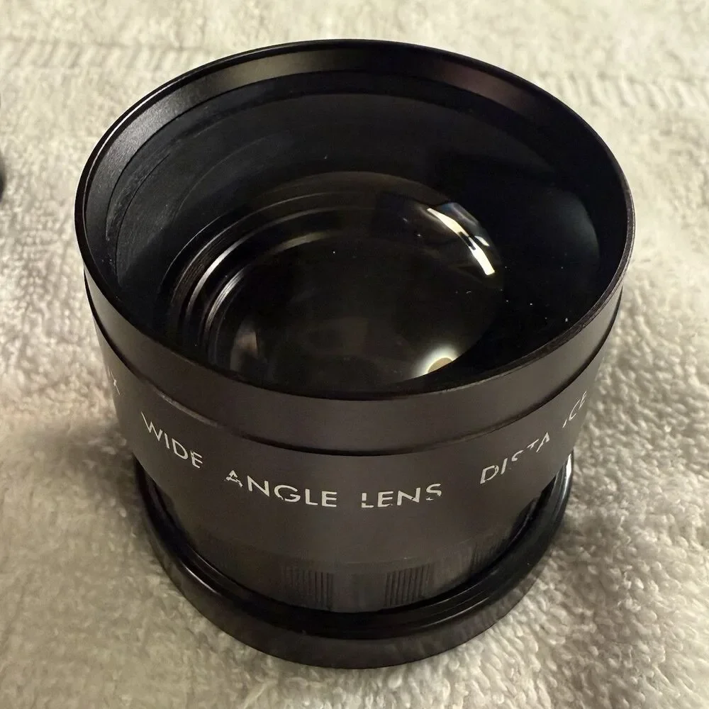 Vintage Sakar Aux Wide Angle Conversion Lens 0.5x 52mm Screw Mount Made in Japan